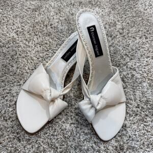 Etienne Aigner Bow Slide Heels 7.5M White Leather Kitten Heel Minimal Chic